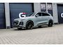 Audi Q5 E-hybrid quattro S edition 367PK | Indiv. Quantumgrijs | Luchtvering | Pano | Trekhaak | B&O | HUD