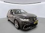 Volkswagen Tiguan 1.5 TSI R-Line Business+ / AUTOMAAT/ 2X R-LINE/ NAVI/ DIGITAL DASH/ CLIMATE/ STOELVERWARMING/ PARK. SENSOREN + CAMERA/ 19" LMV