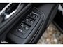 Volvo V60 2.0 T8 Plug-in hybrid AWD Plus Dark | Zwenkbare trekhaak | Adaptieve cruise | Memory | Blis | Harman Kardon |