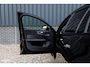 Volvo V60 2.0 T8 Plug-in hybrid AWD Plus Dark | Zwenkbare trekhaak | Adaptieve cruise | Memory | Blis | Harman Kardon |