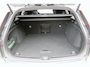 Volvo V60 T8 Plug-in hybrid AWD Plus Dark | Panoramadak | Trekhaak | Verwarmbare voorstoelen, achterbank en stuurwiel | Head-up display | 360 graden camera | Premium audio by Harman Kardon | Apple carplay/Android auto
