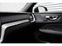 Volvo V60 T8 Plug-in hybrid AWD Plus Dark | Panoramadak | Trekhaak | Verwarmbare voorstoelen, achterbank en stuurwiel | Head-up display | 360 graden camera | Premium audio by Harman Kardon | Apple carplay/Android auto