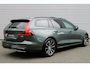 Volvo V60 T8 Plug-in hybrid AWD Plus Dark | Panoramadak | Trekhaak | Verwarmbare voorstoelen, achterbank en stuurwiel | Head-up display | 360 graden camera | Premium audio by Harman Kardon | Apple carplay/Android auto