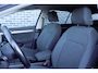 Volkswagen Golf 1.5 TSI Life | Achteruitrijcamera | Parkeersensoren | Lichtmetalen Velgen | Privacy Glas | LED Koplampen | Climate Control | Cruise Control Adaptief | Apple Carplay | Android Auto