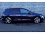 Volkswagen Golf 1.5 TSI Life | Achteruitrijcamera | Parkeersensoren | Lichtmetalen Velgen | Privacy Glas | LED Koplampen | Climate Control | Cruise Control Adaptief | Apple Carplay | Android Auto