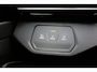 Volkswagen ID.4 Pro Limited Edition Plus 77 kWh 286PK / 210kW, Assistance Pakket 'IQ.DRIVE' (Elektrische achterklep (Easy Open & Close), rondomzichtcamera (Area View), parkeerassistent met geheugenfunctie (Park Assist Pro), adaptieve cruise control (ACC) met Travel Assist, Keyless Access, draadloze telefoonlader), Comfort Pakket plus (3-zone climatronic, verwarmbare voorruit, verwarmbare voorstoelen, verwarmbaar multifunctioneel lederen stuurwiel), panoramadak, LED Matrix (IQ.Lights), 19" 'Bergen' LMV, dynamisch grootlichtassistent (Dynamic Light Assist), Apple Carplay & Android Auto etc.