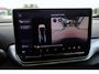 Volkswagen ID.4 Pro Limited Edition Plus 77 kWh 286PK / 210kW, Assistance Pakket 'IQ.DRIVE' (Elektrische achterklep (Easy Open & Close), rondomzichtcamera (Area View), parkeerassistent met geheugenfunctie (Park Assist Pro), adaptieve cruise control (ACC) met Travel Assist, Keyless Access, draadloze telefoonlader), Comfort Pakket plus (3-zone climatronic, verwarmbare voorruit, verwarmbare voorstoelen, verwarmbaar multifunctioneel lederen stuurwiel), panoramadak, LED Matrix (IQ.Lights), 19" 'Bergen' LMV, dynamisch grootlichtassistent (Dynamic Light Assist), Apple Carplay & Android Auto etc.
