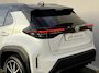 Toyota Yaris Cross 1.5 Hybrid 130 GR SPORT / Dealer onderhouden / tot 10 Jaar Toyota Garantie / Adaptieve CC / Navigatie / Stuur-, stoel- & voorruitverwarming / Dode hoek detectie / Climate Control / Apple Carplay Android / 18" LM wielen /