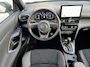 Toyota Yaris Cross 1.5 Hybrid 130 GR SPORT / Dealer onderhouden / tot 10 Jaar Toyota Garantie / Adaptieve CC / Navigatie / Stuur-, stoel- & voorruitverwarming / Dode hoek detectie / Climate Control / Apple Carplay Android / 18" LM wielen /