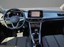 Volkswagen T-Roc 1.0TSI/110PK Life Business · Navigatie · Apple/Android Car Play · Stoelverwarming · Garantie t/m 06-06-2027 of 100000km.