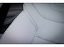 Volvo EX90 Twin Motor Ultra Executive Edition 7p. 106 kWh | Google | Bowers & Wilkins Audio | Luchtvering | Getint Glas | 360 Camera | Elektrochromatisch Panoramadak | Stoelverwarming Voor + Achter | Warmtepomp | Dodehoekdetectie | Elek. Stoelen | Elek. Achterklep | 22" LM