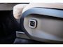 Volvo EX90 Twin Motor Ultra Executive Edition 7p. 106 kWh | Google | Bowers & Wilkins Audio | Luchtvering | Getint Glas | 360 Camera | Elektrochromatisch Panoramadak | Stoelverwarming Voor + Achter | Warmtepomp | Dodehoekdetectie | Elek. Stoelen | Elek. Achterklep | 22" LM