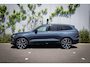 Volvo EX90 Twin Motor Ultra Executive Edition 7p. 106 kWh | Google | Bowers & Wilkins Audio | Luchtvering | Getint Glas | 360 Camera | Elektrochromatisch Panoramadak | Stoelverwarming Voor + Achter | Warmtepomp | Dodehoekdetectie | Elek. Stoelen | Elek. Achterklep | 22" LM