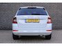 Skoda Fabia Combi 1.0 TSI 95pk Ambition | Volautomatische airconditioning | All season banden | Parkeersensoren achter