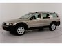 Volvo V70 Cross Country 2.4 T Geartr. Comf. | Blijvend Youngtimer | Trekhaak | Lage stand |