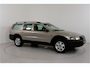 Volvo V70 Cross Country 2.4 T Geartr. Comf. | Blijvend Youngtimer | Trekhaak | Lage stand |