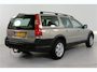 Volvo V70 Cross Country 2.4 T Geartr. Comf. | Blijvend Youngtimer | Trekhaak | Lage stand |
