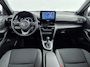 Toyota Yaris Cross 1.5 Hybrid Dynamic | Dodehoek detectie | Parkeersensoren voor/achter | Apple Carplay / Android Auto | Stoel-/stuurverwarming | Adaptive Cruise | Full LED | Keyless | Clima | Camera | 17 inch