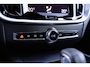Volvo V60 B3 aut. Essential Edition | Achteruitrijcamera | Parkeersensoren |  Cruise Control | Navigatie | Apple Carplay | Android Auto