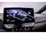 Volkswagen ID.3 Life 58 kWh 145pk Automaat Adaptive cruise control, Navigatie, Parkeersensoren, Stoelverwarming, LED koplampen, App connect