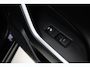 Toyota RAV4 2.5 Plug-in Hybrid AWD Bi-Tone Plus | Dodehoek detectie | Navigatie | Apple Carplay / Android Auto | 360 camera | Leder | Stoelverwarming/-ventilatie | Stuurwiel verwamd | Verwarmbare voorruit | JBL | Head-up display | Digitale binnenspiegel | 19 inch
