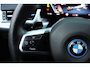 BMW IX2 eDrive20 67 kWh M Sport Pro Edition Shadowline/360 Camera/SOH98%/Keyless/Harman Kardon/Head-up/Memory/Sfeerverlichting/Panoramadak/Leder/19Inch