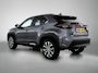 Toyota Yaris Cross 1.5 Hybrid 115 First Edition Comfort Pack | BTW Voertuig | Stoel+stuurverwarming | Dodehoek detectie | Parkeersensoren voor+achter | Navigatie | Apple CarPlay/Android auto | Climate Control | Cruise Control Adaptive |