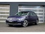 Volkswagen Golf 1.5 eTSI 150pk DSG 1st Edition Style | Panoramadak | Elek. Stoel | Achterbank Verwarmd