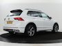 Volkswagen Tiguan 1.5 eHybrid Edition 20 SOH 93,3 % | R-Line | Trekhaak | LED | Camera | Apple Carplay |