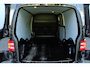 Volkswagen Transporter 2.0 TDI 102pk L2H1 | Trekhaak | Cruise Control | Navigatie | Parkeersensor Achter