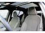 Volvo XC40 B4 Plus Black Edition | Panoramadak | Trekhaak | Verwarmbare voorstoelen, achterbank en stuurwiel | 360 graden camera | Premium audio by Harman Kardon | Apple carplay/Android auto