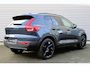 Volvo XC40 B4 Plus Black Edition | Panoramadak | Trekhaak | Verwarmbare voorstoelen, achterbank en stuurwiel | 360 graden camera | Premium audio by Harman Kardon | Apple carplay/Android auto