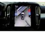 Volvo XC40 B4 Plus Black Edition | Panoramadak | Trekhaak | Verwarmbare voorstoelen, achterbank en stuurwiel | 360 graden camera | Premium audio by Harman Kardon | Apple carplay/Android auto