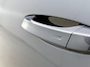 Peugeot E-3008 SUV Allure Avantage 73 kWh 210pk | Accu 95% | 526km WLTP Actieradius | Navigatie | 360° Camera | Stuurverwarming | Adaptieve Cruise Control | Climate Control | Parkeersensoren v+a | Dodehoeksensor | Led koplampen | Keyless | Draadloze Apple Carplay / Android Auto + Telefoonlader | Donker getint glas | Trekhaak | 19" Lichtmetalen velgen |