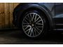 Porsche Cayenne Coupé 3.0 E-Hybrid *Pano*Sport Design*Sportuitlaat*Soft-Close*Sportstoelen*