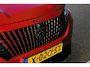 Peugeot e-2008 EV GT 54 kWh | Fase 3 laden | Luxe stoelen | Massage | Navigatie | Camera voor + achter | Adaptieve cruise control |