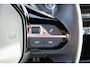 Peugeot e-2008 EV GT 54 kWh | Fase 3 laden | Luxe stoelen | Massage | Navigatie | Camera voor + achter | Adaptieve cruise control |