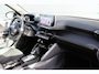 Peugeot e-2008 EV GT 54 kWh | Fase 3 laden | Luxe stoelen | Massage | Navigatie | Camera voor + achter | Adaptieve cruise control |