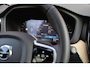 Volvo XC60 T6 350PK Plug-in hybrid AWD Plus Dark | Climate Pack | 360 camera | Panoramadak |