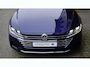 Volkswagen Arteon 2.0 TSI 190PK 3X R-LINE Pano.Dak DynAudio Standkachel 360-View 19inch LM ACC Trekhaak *Atlantic Blue Pearl*