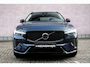 Volvo XC60 2.0 T6 Plug-in Hybrid AWD Ultra Dark | Trekhaak | Luchtvering | 360 Graden Camera | Panoramadak | Head-up Display | Harman Kardon Audio | Keyless Entry | Elektrische Achterklep | Elektrisch Verstelbare Voorstoelen | Stoelverwarming voor en achter | Cruise Control Adaptief | BLIS | Google Navigatie | Apple Carplay | Android Auto