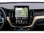 Volvo XC60 2.0 T6 Plug-in Hybrid AWD Ultra Dark | Trekhaak | Luchtvering | 360 Graden Camera | Panoramadak | Head-up Display | Harman Kardon Audio | Keyless Entry | Elektrische Achterklep | Elektrisch Verstelbare Voorstoelen | Stoelverwarming voor en achter | Cruise Control Adaptief | BLIS | Google Navigatie | Apple Carplay | Android Auto