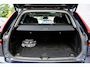 Volvo XC60 2.0 T6 Plug-in Hybrid AWD Ultra Dark | Trekhaak | Luchtvering | 360 Graden Camera | Panoramadak | Head-up Display | Harman Kardon Audio | Keyless Entry | Elektrische Achterklep | Elektrisch Verstelbare Voorstoelen | Stoelverwarming voor en achter | Cruise Control Adaptief | BLIS | Google Navigatie | Apple Carplay | Android Auto
