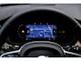 Volvo XC60 2.0 T6 Plug-in Hybrid AWD Ultra Dark | Trekhaak | Luchtvering | 360 Graden Camera | Panoramadak | Head-up Display | Harman Kardon Audio | Keyless Entry | Elektrische Achterklep | Elektrisch Verstelbare Voorstoelen | Stoelverwarming voor en achter | Cruise Control Adaptief | BLIS | Google Navigatie | Apple Carplay | Android Auto