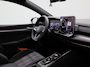 Volkswagen Golf 1.5 eHybrid GTE 272 PK| Origineel Nederlands | 1e Eigenaar | Panoramadak | Trekhaak | 360 Camera | 18 Inch Velgen | Stoelverwarming | Stuurwielverwarming | Navigatie