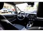 Honda Jazz 1.5 i-MMD 109pk Hybrid CVT Crosstar Automaat | Bi-Tone Surf Blue | Volledig onderhouden | Navigatie | PDC v/a | Camera | Carplay / Android