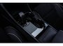 Volvo EX40 P5 Long Range Ultra Black Edition Europa 82 kWh | Google | Adaptieve Cruise Control | 360 Camera | DAB | Keyless | Getint Glas | Stoel-/Stuurverwarming | Warmtepomp | Harman Kardon Audio | Dodehoekdetectie | Elek. Achterklep | LED Koplampen | 20 inch Lichtmetalen Velgen
