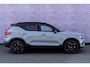 Volvo EX40 P5 Long Range Ultra Black Edition Europa 82 kWh | Google | Adaptieve Cruise Control | 360 Camera | DAB | Keyless | Getint Glas | Stoel-/Stuurverwarming | Warmtepomp | Harman Kardon Audio | Dodehoekdetectie | Elek. Achterklep | LED Koplampen | 20 inch Lichtmetalen Velgen