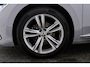 Volkswagen Arteon Shooting Brake 1.4 TSI eHybrid Elegance Business+ R-Line | Uitklap Trekhaak | Stoelverwarming V+A | Virtual |