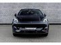 Lynk & Co 02 More 66 kWh | Klimaat warmtepomp | 445 km elektrisch bereik | Adaptive Cruise Control | Panoramadak | Harman Kardon Premium Audio Systeem | 360 graden camera | Dodehoekdetectie | Stoel/Stuurverwarming | Apple CarPlay/Android Auto | 20"LM-velgen | Elektrisch bedienbare voorstoelen met geheugenfunctie | Elektrisch bedienbare achterklep |